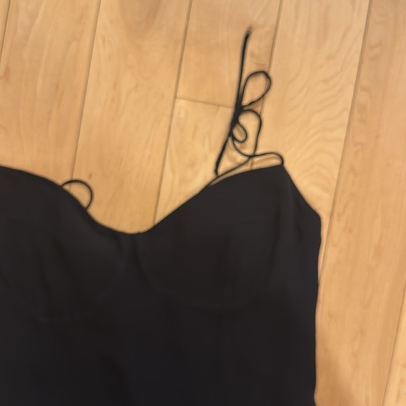 NWOT REFORMATION Kourtney Black Faux Wrap Midi Dress - Picture 8 of 12